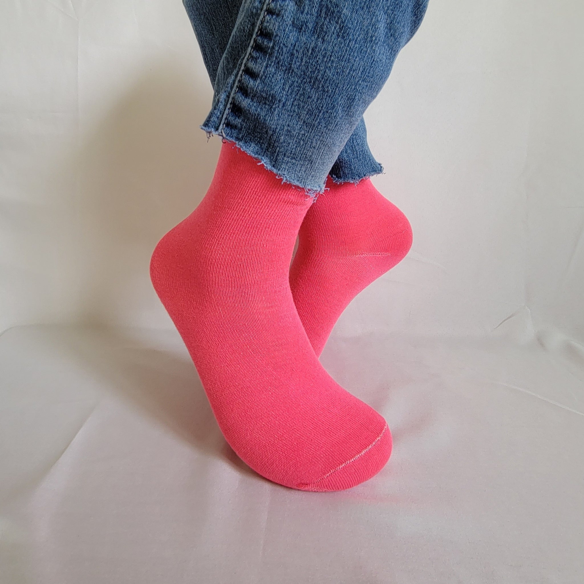 Solid Crew Sock (Pink)