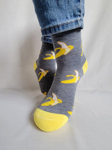 Bananas Fruit Design Crew Sock (GRAY)